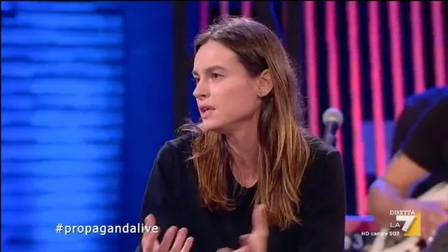Kasia Smutniak chiarisce le sue dichiarazioni sul razzismo in Italia