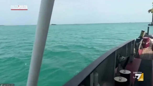 “La preoccupazione è tanta. Se un drone arrivasse qui, sarebbe una catastrofe”: Mirko Gitto, bloccato oltre lo Stretto di Hormuz