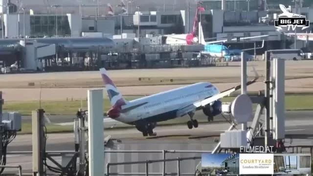 La tempesta "Corrie" colpisce il Regno Unito: l'atterraggio spaventoso all’aeroporto di Londra