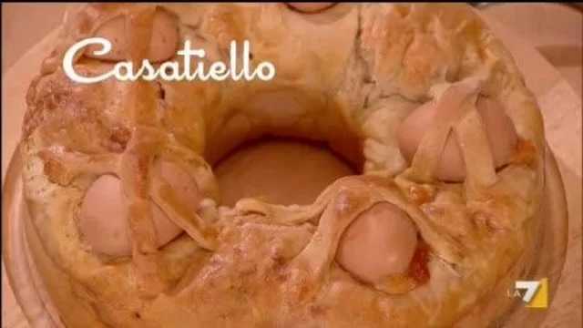 Casatiello Napoletano