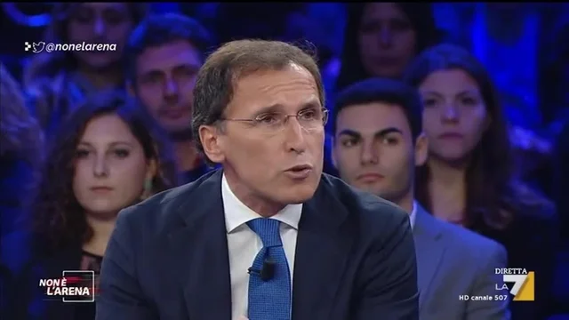 Francesco Boccia (Pd) a Salvini: 'Fare la Flat Tax non serve a nulla, metti tutti i soldi sulla scuola'