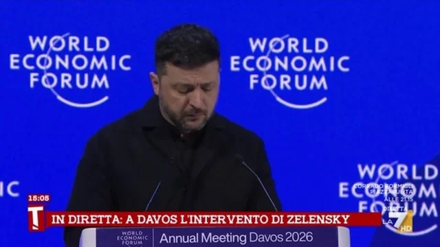 Groenlandia, Zelensky: "Tutti aspettano che l'America si calmi, e se non accadrà?"