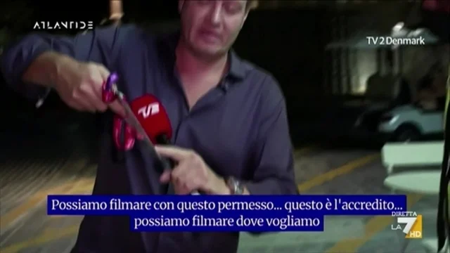 Mondiali Qatar, le polemiche sui diritti umani: troupe danese minacciata in diretta tv