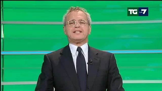 Voto Catalogna, Mentana riprende l'inviato Paolo Celata: 'Sta rimorchiando'