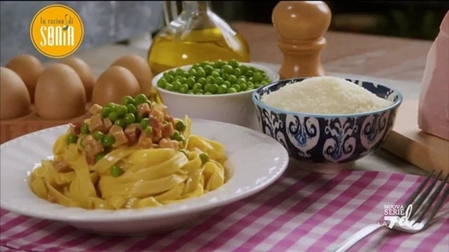 Fettuccine alla papalina