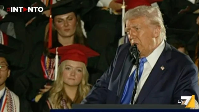 Trump: “Quelli di Internet mi baciano il culo. Prima mi odiavano, anche Musk”