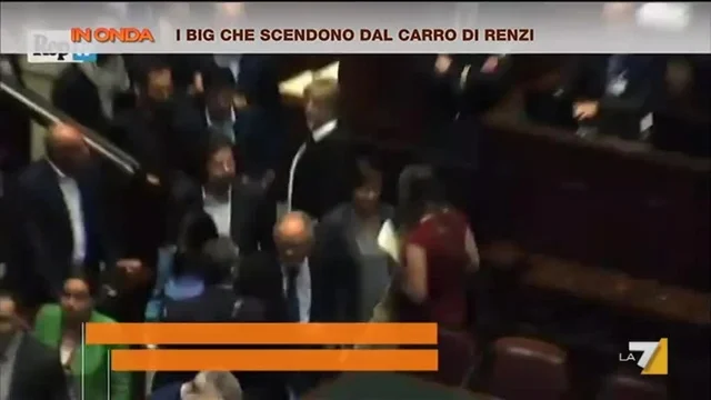 I big che scendono dal carro di Renzi