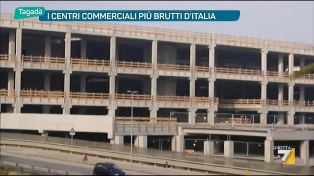 I Centri Commerciali piu' brutti d'Italia