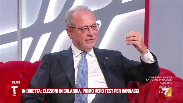 Supplettive Reggio Calabria, Mulè durissimo: "Vannacci si è buttato sulla latrina degli insulti"