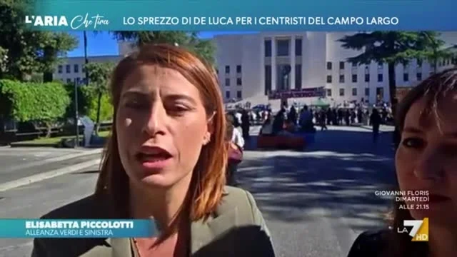 Protesta delle tende, Maurizio Gasparri contro Elisabetta Piccolotti e Anna Ascani: "Dire bugie vuol dire agitare le piazze"
