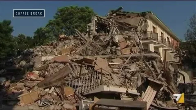 TERREMOTO A CAVEZZO