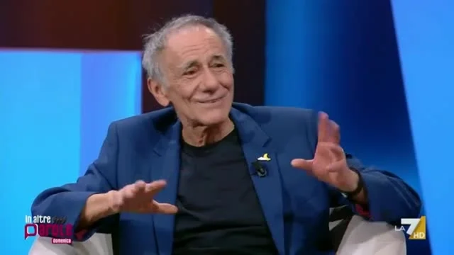 Roberto Vecchioni: "A scuola ero un secchione tremendo"