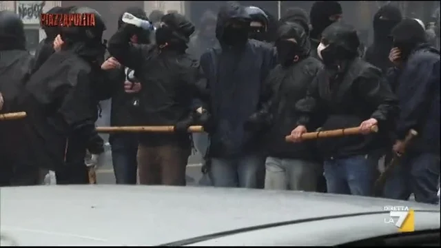 Expo: la festa e le proteste