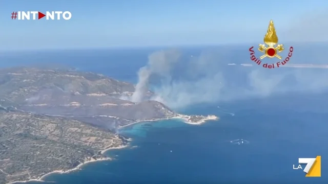 Villasimius, Sardegna: le immagini dall’alto del devastante incendio