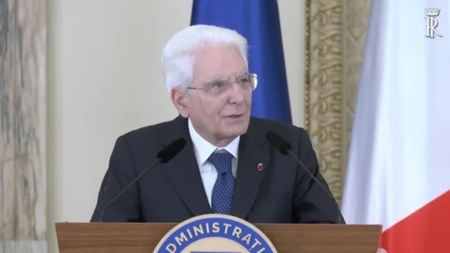 Rissa alla Camera, la condanna di Mattarella: "Scena indecorosa"