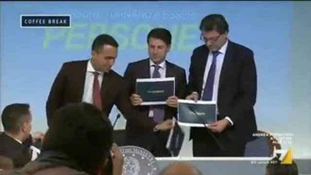 Il Decreto Dignità presentato da Conte e Di Maio