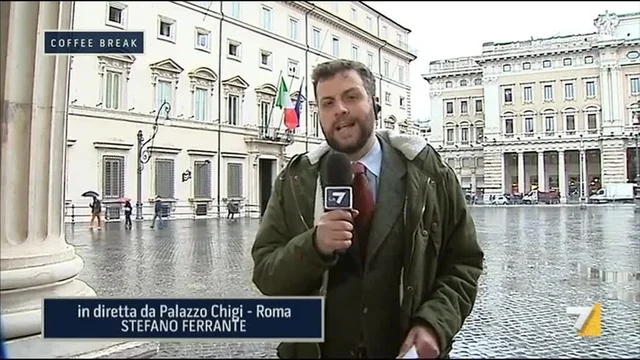 Le ultime in diretta da Palazzo Chigi su l'incontro tra Renzi e Berlusconi