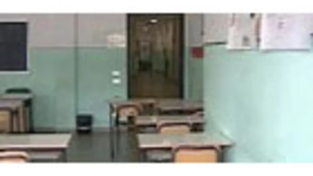 TUTTI IN PIEDI. C'E' IL PROFESSORE