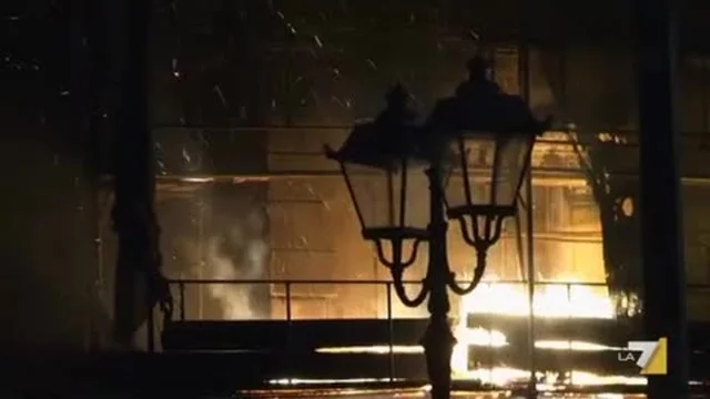 PIAZZAPULITA, GIOVEDI' 24/05 ALLE 21.10