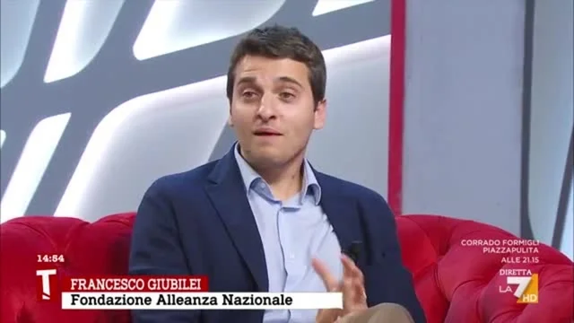 Giubilei commenta Schlein in aula: "Pd come Vannacci con voto contro il governo"