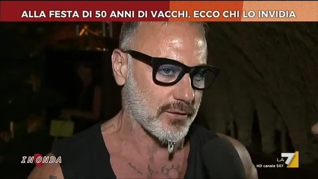 Alla festa di 50 anni di Vacchi, ecco chi lo invidia