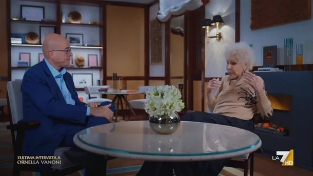 Ultima intervista a Ornella Vanoni: “Papà mi ha salvata ma anche rovinata, pensavo tutti gli uomini fossero come lui”