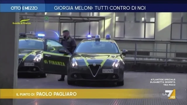 Le banconote sepolte in giardino