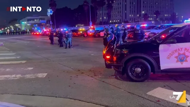 Los Angeles è ufficialmente in lockdown: città paralizzata, cresce la tensione