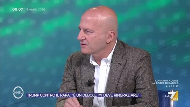 Augusto Minzolini sulle parole di Trump contro Papa Leone XIV: "E' impotente, non ha un piano, così come Putin"