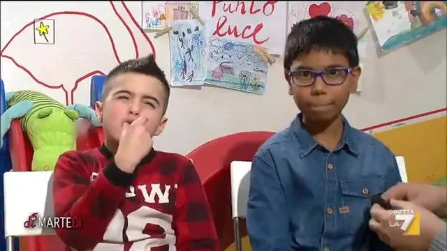 Abracadabra baby - I bambini, la scuola e la rissa in Parlamento