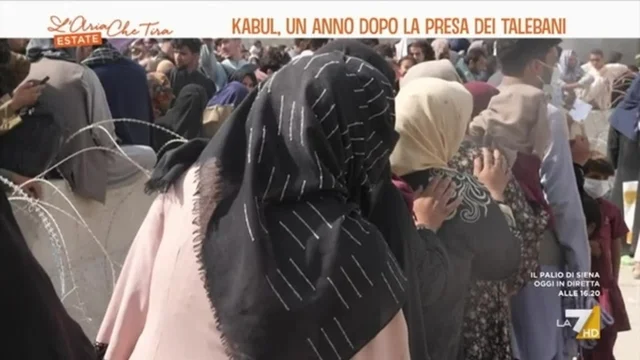 Kabul, un anno dopo la presa dei talebani