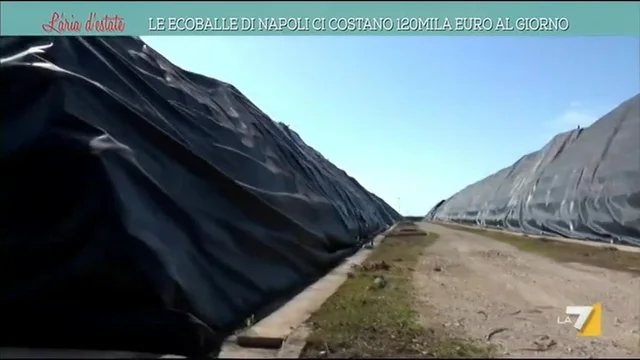 Le ecoballe di Napoli ci costano 120mila euro al giorno