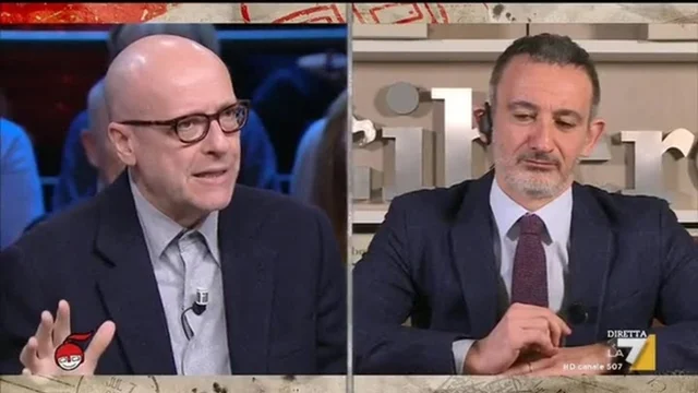 Coronavirus, Fabrizio Roncone: "apriamo una crisi di governo con mezzo Paese negli ospedali?"