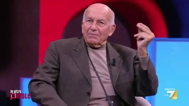 Bertinotti ironizza su Vannacci come modello fascista: “Impresentabile, così la competizione è troppo facile”