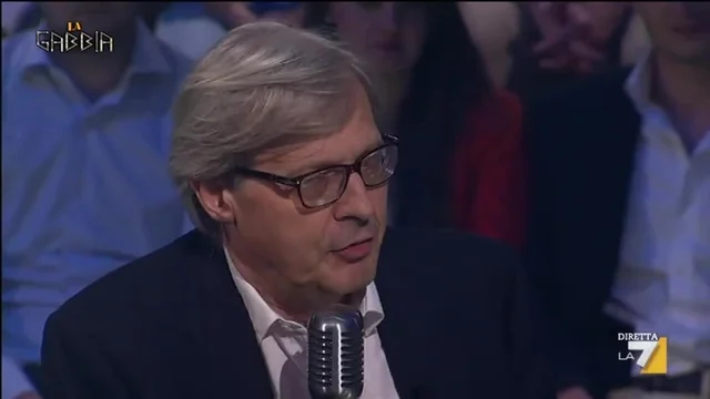 Sgarbi, offese per tutti: "Alfano e Grillo merda, Berlusconi salma"