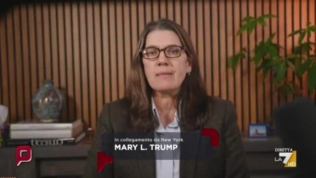 Mary L. Trump commenta chi chiede a Trump di mandare il figlio a combattere: “Donald non l’ha mai fatto”