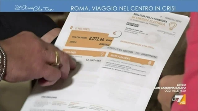 Roma, viaggio nel centro in crisi