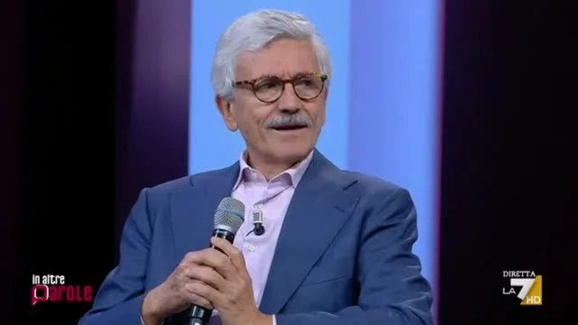 Iran, D’Alema: “Qualcuno dovrebbe spiegare agli israeliani che non è carino bombardare le sedi diplomatiche”