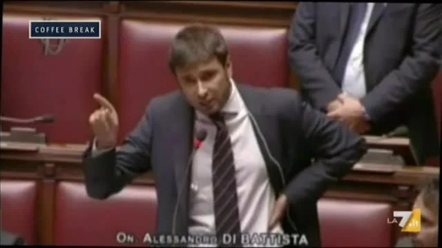 Di Battista contro i sindaci colpevoli