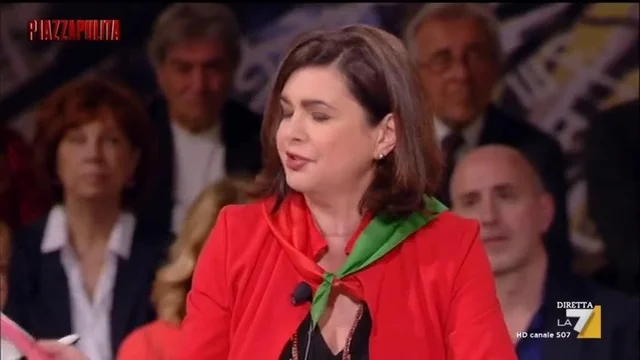 Boldrini: ‘Oggi un partigiano mi ha dato questo manifesto, dice che la resistenza non l’hanno fatta solo i comunisti’