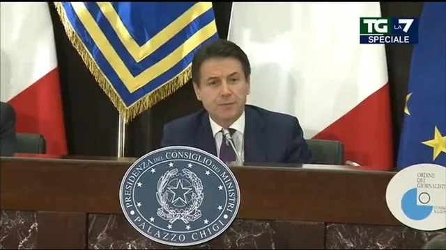 Palazzo Chigi, la conferenza stampa del Premier Giuseppe Conte