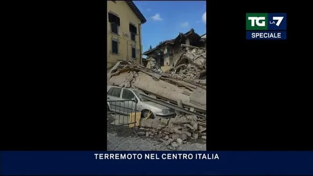 Terremoto Centro Italia: Amatrice decine di morti e molti ancora sotto le macerie