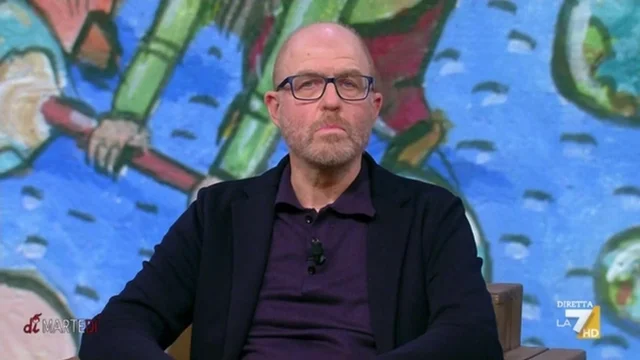 Gramellini: “Invece di incontrare Robinson, Salvini farebbe meglio ad andare Niscemi”