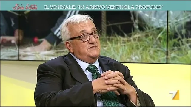 Borghezio: 'Immigrazione, governo inesistente, ha paura di agire'