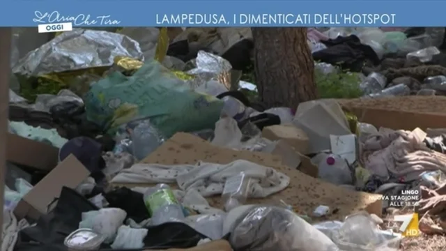 Lampedusa, i dimenticati dell'hotspot