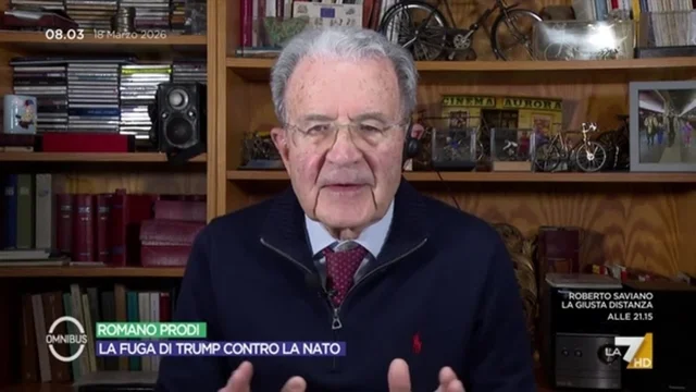 Trump, la stoccata di Prodi: "Ha distrutto la NATO, raccoglie i frutti di quello che ha seminato, è schizofrenico"
