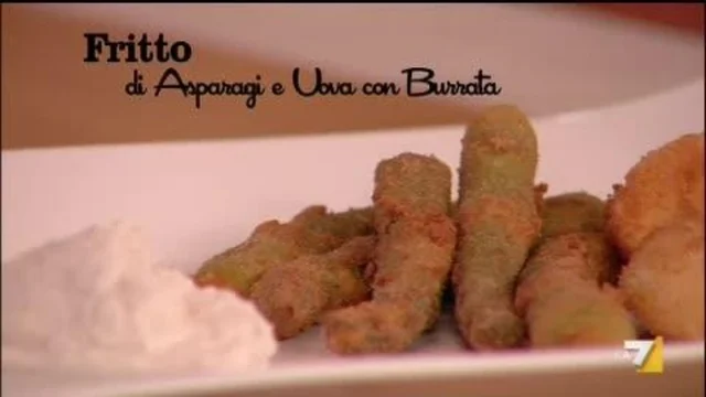 Fritto di Asparagi e uova con Burrata