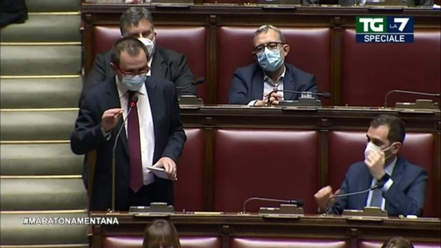 Crisi di Governo, Rosato attacca il M5s: "Capiscono le cose come le capiamo noi..."