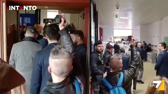 Donzelli contestato all'Università di Salerno: “Fuori i fascisti”