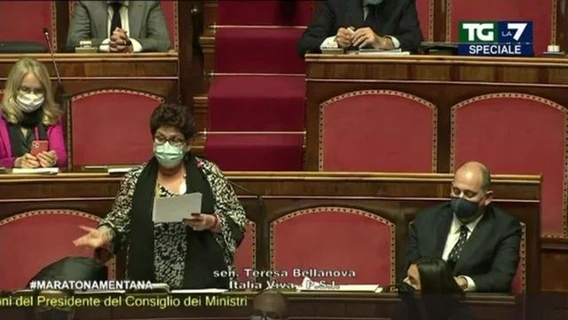 Senato, l'ex ministra Teresa Bellanova: "Nonostante le non verità di Conte, noi ci asteniamo"